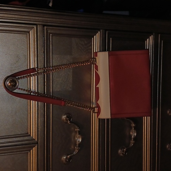 Micheal kors purse MK initial printed bag adjusted straps red white and gold - Picture 7 of 9